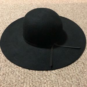 Black felt hat